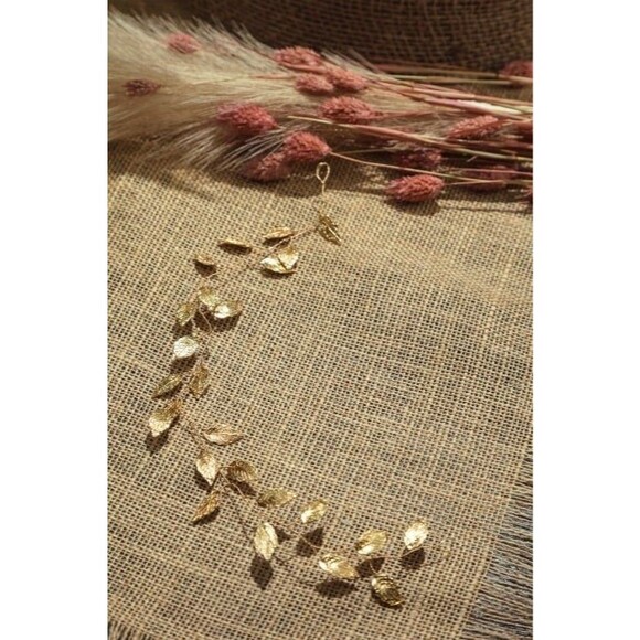 Bridal Hair Accessories – Elegant & Versatile Pieces for Your Wedding Day Look - Picture 2 of 2